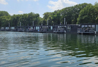 Hausboote nebenan - Marina Mookerplas - Hausboot mieten - Middelaar, Limburg, Niederlande