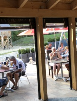 Camping en terrasse Sonnenberg, Muden, Basse-Saxe, Allemagne.