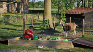 Sandbox - Vodatent - Vakantiepark de Toffe Peer - Ruinerwold - Drenthe - Netherlands
