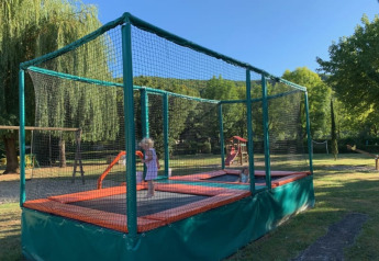 Trampolino - Voda-Tent - Camping la Salvinie - Dordogna, Terrasson Lavilledieu, Francia