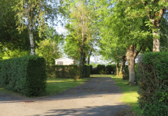 Camping paths - Vodatent - Camping la Salvinie - Dordogne, Terrasson Lavilledieu, France