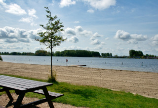 Lieu de pique-nique près de Brielse Meer - Vodatent - Camping de Krabbeplaat - Brielle - Hollande méridionale - Pays-Bas.jpg
