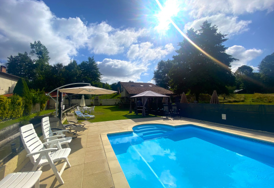 Buitenzwembad - Vodatent - Camping Moulin du Pommier - Saulgond- Nouvelle-Aquitaine - Frankrijk.jpg