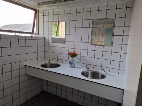 Instalaciones sanitarias - Camping Eefting - Vodatent - Rohel, Frisia, Países Bajos