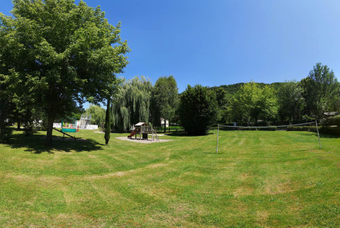 Terreno deportivo - Voda-Tent - Camping la Salvinie - Dordoña, Terrasson Lavilledieu, Francia