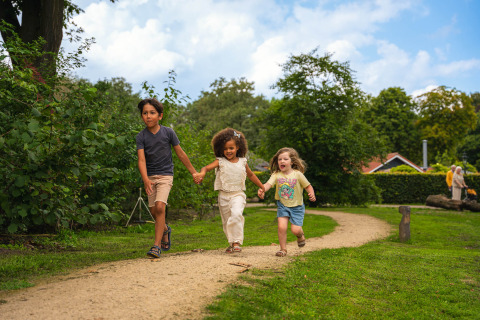 Niños en el camping - Sandberghe - Uden, Noord-Brabant, Países Bajos