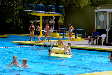 Piscina al aire libre - Camping de Breede- Warffum - Groninga - Países Bajos