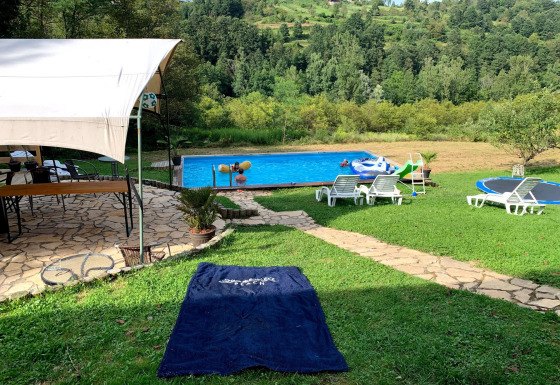 Piscine et trampoline - Camping Sretanwolf - Bosiljevo, Karlovac, Croatie