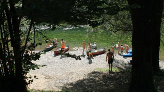 Gäste am See mit Kanu, - Camping Sretanwolf - Bosiljevo, Karlovac, Kroatien