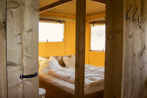 Slaapkamer in tent - Mooirust - Leersum, Utrecht, Nederland