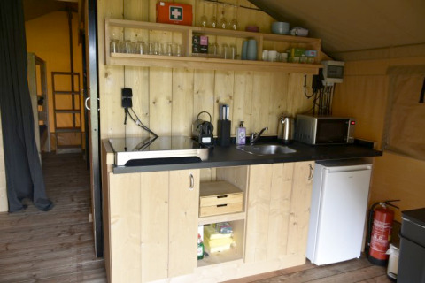 Kitchen in tent - Mooirust - Leersum, Utrecht, Netherlands