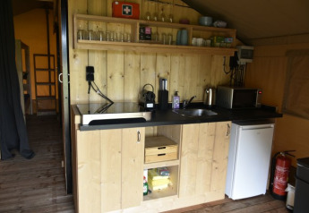 Kitchen in tent - Mooirust - Leersum, Utrecht, Netherlands