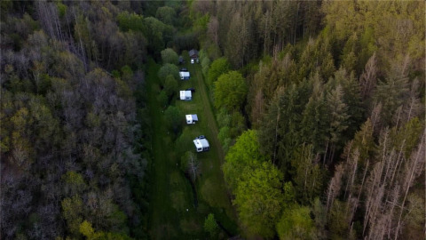 Campingplatz von oben - Camping Drei Spatzen - Vodatent - Utscheid, Rheinland Pfalz, Dänemark