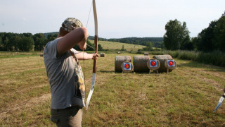 Tiro con arco - Camping Rainbow - Vodatent - Šluknov, Ústí nad Labem, República Checa