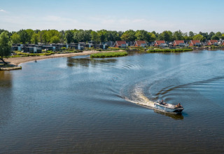 Bateau sur l'eau - EuroParcs Bad Hoophuizen - Hulshorst, Gelderland, Pays-Bas