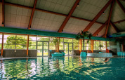 Piscina cubierta - EuroParcs Bad Hoophuizen - Hulshorst, Güeldres, Países Bajos