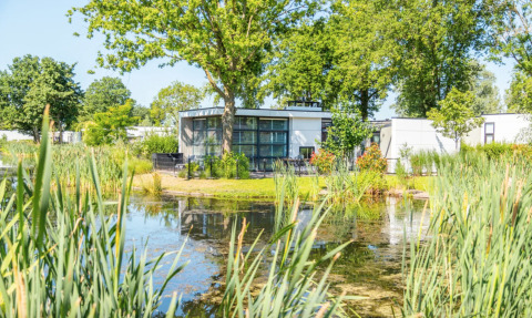Waterfront accommodation - EuroParcs Bad Hoophuizen - Hulshorst, Gelderland, Netherlands