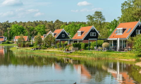 Sommerhuse ved vandet - EuroParcs De Zanding - Otterlo, Gelderland, Holland