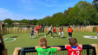 Bambini sul campo sportivo - Country Resort De Papillon - Denekamp, Overijssel, Paesi Bassi