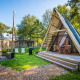 Luksuriøs Hottub Cabin tiny house med A-ramme, træterrasse og soldækket have midt i naturen.