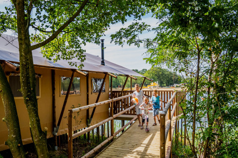 Kinder in der Unterkunft - Vakantiepark BreeBronne - Maasbree, Limburg, Die Niederlande