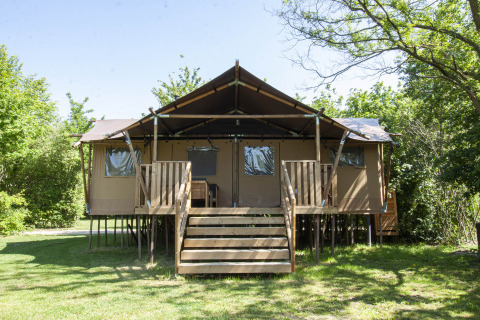Tienda safari frontal - Parque de vacaciones BreeBronne - Maasbree, Limburgo, Países Bajos