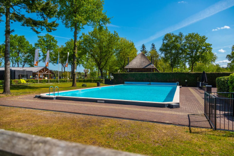 Piscina al aire libre - EuroParcs De Wije Werelt - Otterlo, Güeldres, Países Bajos