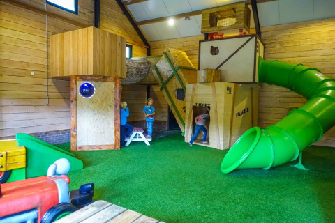 Indoor-Spielplatz - EuroParcs Ruinen - Ruinen, Drenthe, Niederlande