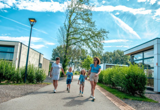 Famille sur le parc de vacances - EuroParcs Bad Hulckesteijn - Nijkerk, Gelderland, Pays-Bas