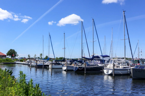 Bateaux dans l'eau - EuroParcs Bad Hulckesteijn - Nijkerk, Gelderland, Pays-Bas