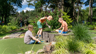 Minigolf - Vodatent - Erholungs- und Naturpark de Keiheuvel - Balen - Antwerpen - Belgien