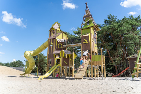 Speelkasteel - Vodatent - Erholungs- und Naturpark de Keiheuvel - Balen - Antwerpen - Belgien
