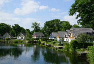 Huisjes langs het water - EuroParcs Limburg - Susteren, Limburg, Nederland