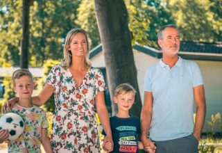 Gezin op het park - EuroParcs Limburg - Susteren, Limburg, Nederland