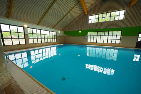 Piscina cubierta - EuroParcs Limburg - Susteren, Limburgo, Países Bajos