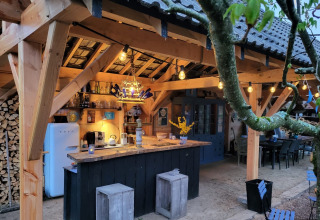 Bar - Voda-Zelt - Camping Domaine Bleu Celeste - Couleuvre - Auvergne-Rhone-Alpes - Frankreich