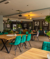 Restaurante interior - EuroParcs Maasduinen - Belfeld, Limburgo, Países Bajos