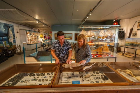 Pareja en el museo - EuroParcs Schoneveld - Breskens, Zelanda, Países Bajos