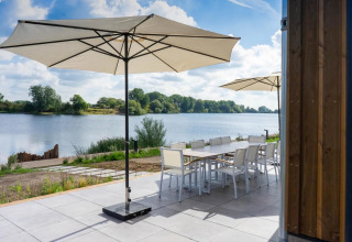 Terrasse an der Maas - EuroParcs Aan de Maas - Kerkdriel, Gelderland, Niederlande