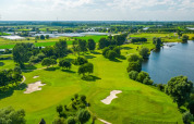 Golfplatz - EuroParcs Aan de Maas - Kerkdriel, Gelderland, Niederlande