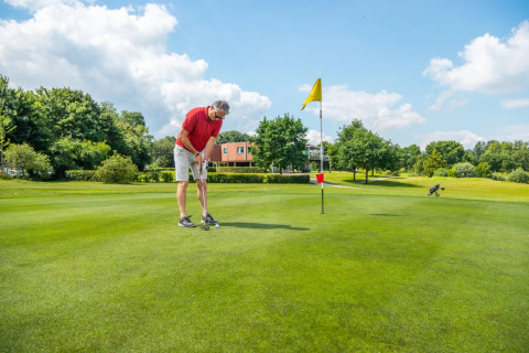 Golfen - EuroParcs Aan de Maas - Kerkdriel, Gelderland, Niederlande