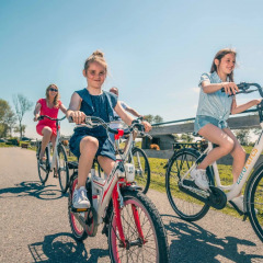 Radfahren - EuroParcs De Rijp - West Graftdijk, Nordholland, Niederlande