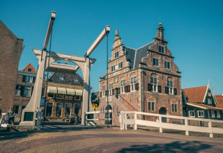 Antichi frontoni e ponte levatoio - EuroParcs De Rijp - West Graftdijk, Olanda Settentrionale, Paesi Bassi