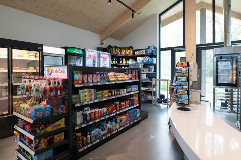 Camping Shop - Ferienpark Delftse Hout- Delft, Süd-Holland, Niederlande