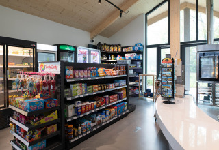 Camping shop - Feriepark Delftse Hout- Delft, Sydholland, Holland