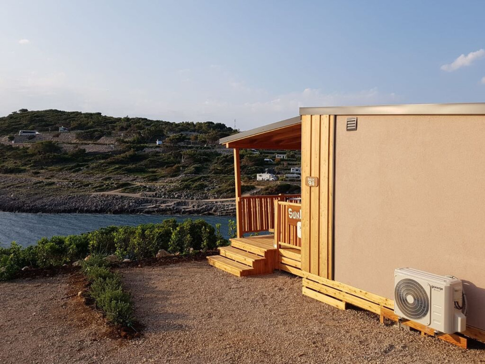 «SunLodge BigLeaf»