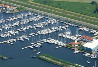 Marina dall'alto - Marina Parcs Lelystad - Lelystad, Flevoland, Paesi Bassi