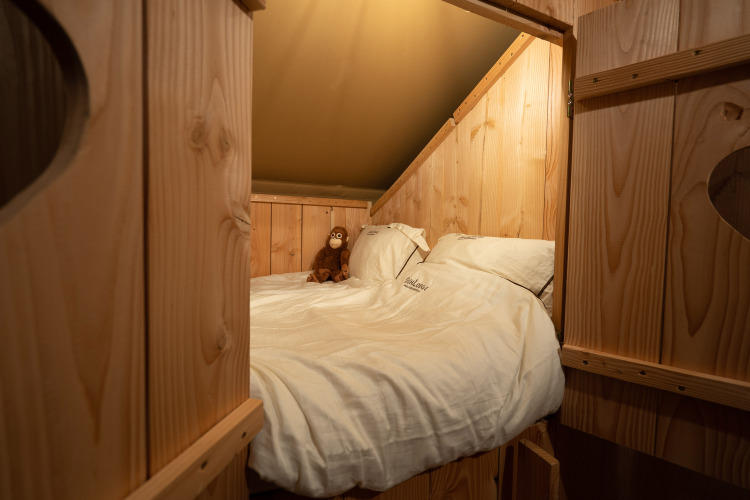 Espace nuit douillet du SunLodge Pamoja&Kambi au Camping Terme Catez, Slovénie.