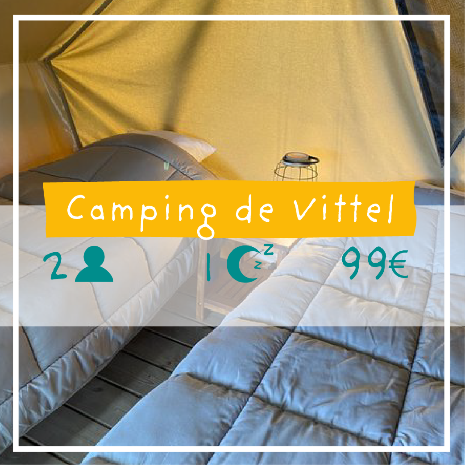 Binnenzicht van een safaritent met twee bedden bij Camping de Vittel, 99€ voor 2 personen per nacht.
