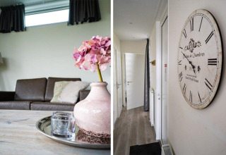 Salón moderno y pasillo con reloj en el Pavilion de EuroParcs Veluwemeer, Países Bajos, decoración acogedora.